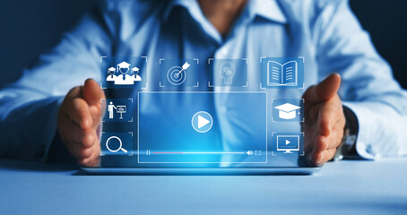 做梦梦到自己大姨妈来了